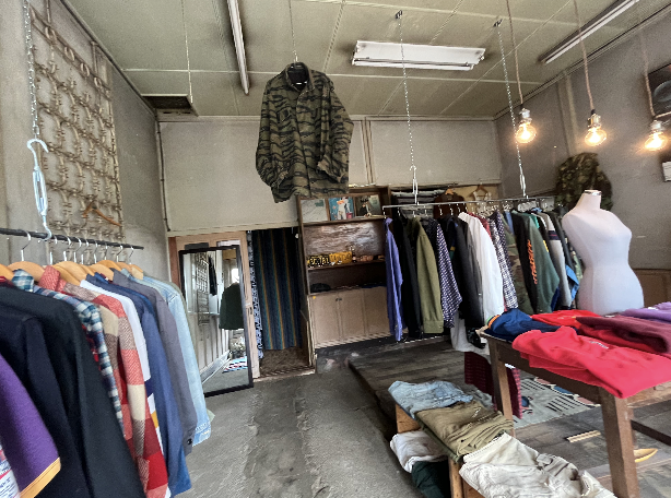 昭和の洋装店がオシャレな古着屋さんに！｜活用事例｜〇ミツハマル〇